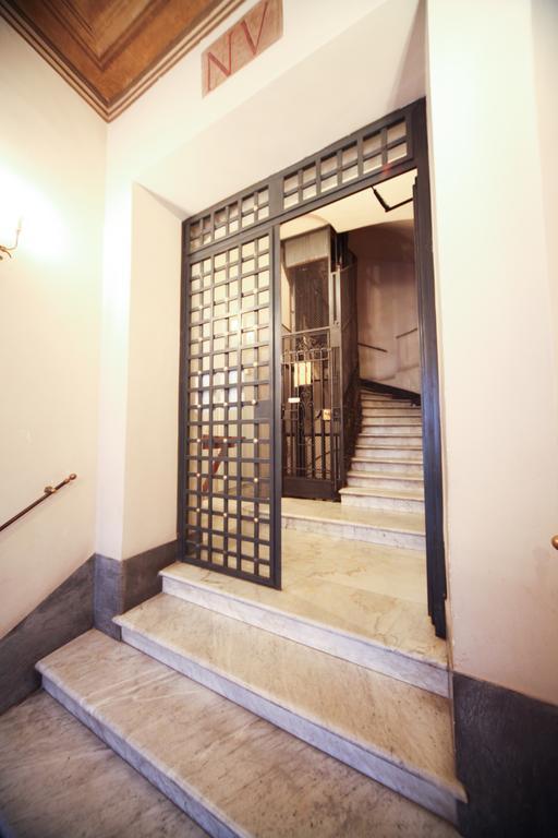 App Condotti Luxury Apartment In Rzym Pokój zdjęcie